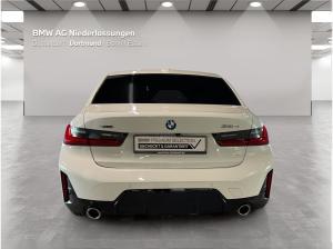 BMW 320 i xDrive Limousine M Sport AHK Kamera HiFi