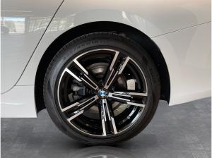BMW 320 i xDrive Limousine M Sport AHK Kamera HiFi