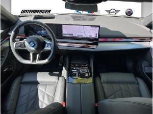 BMW i5 eDrive40 Touring M Sportpaket HK HiFi DAB