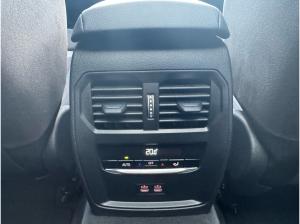 BMW 320 320d Tour M Sport PANO Ad-Led ACC 360° DA 19