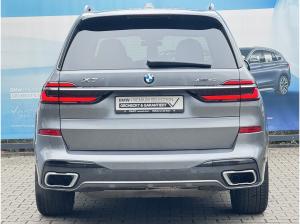 BMW X7 xDrive40i M Sport AHK P-SKY 6-Sitze StHzg h&k