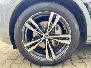 BMW X7 xDrive40i M Sport AHK P-SKY 6-Sitze StHzg h&k