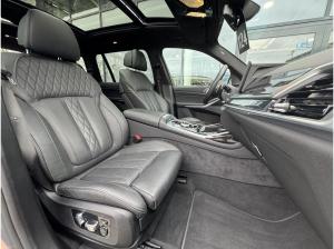 BMW X7 xDrive40i M Sport AHK P-SKY 6-Sitze StHzg h&k