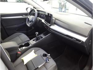 Volkswagen Golf LIFE 1.5 TSI+16 ZOLL GJR+AHK+KAMERA+STANDHEIZUNG+LED+CARPLAY