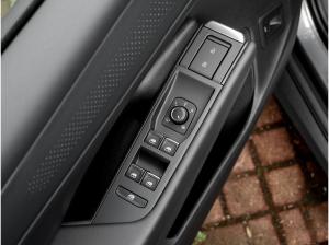 Volkswagen T-Roc R-Line 1.5 l eTSI OPF 7-Gang-Doppelkupplungsgetriebe DSG