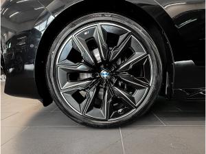BMW 740 740d xDrive M Sportpaket * Bowers & Wilkins Sound System * Panorama-Glasdach Sky Lounge * Standheizu