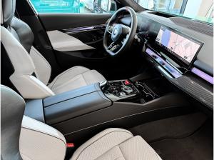 BMW M5 Limousine Limousine * Bowers & Wilkins Sound System * M Carbon-Keramik-Bremse * Aktive Sitzbelüftung