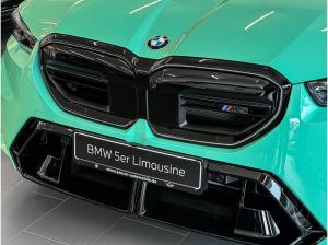 BMW M5 Limousine Limousine * Bowers & Wilkins Sound System * M Carbon-Keramik-Bremse * Aktive Sitzbelüftung