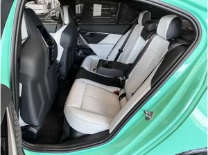 BMW M5 Limousine Limousine * Bowers & Wilkins Sound System * M Carbon-Keramik-Bremse * Aktive Sitzbelüftung