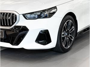 BMW i5 eDrive40 M Sport ACC RFK NAVI Standh. LED LM