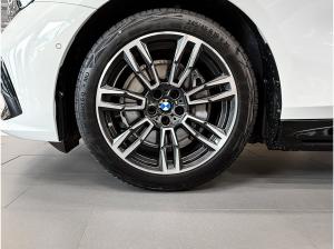 BMW i5 eDrive40 M Sport ACC RFK NAVI Standh. LED LM