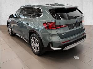 BMW iX1 xDrive30 xLine PANO ACC RFK NAVI Standh.