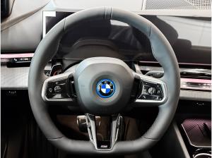 BMW i5 eDrive40 M Sport ACC RFK NAVI Standh. LED LM
