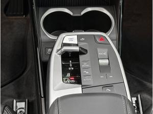 BMW iX1 xDrive30 xLine PANO ACC RFK NAVI Standh.