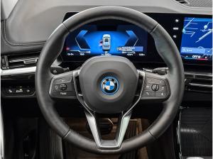 BMW iX1 xDrive30 xLine PANO ACC RFK NAVI Standh.