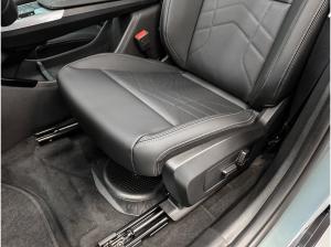BMW iX1 xDrive30 xLine PANO ACC RFK NAVI Standh.