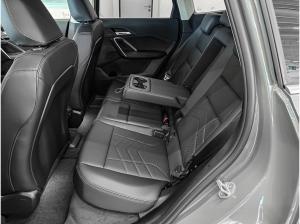 BMW iX1 xDrive30 xLine PANO ACC RFK NAVI Standh.