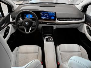BMW 216 216i Luxury Line PANO RFK NAVI LED Sound Syst.