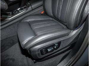 BMW X7 xDrive40d M SPORT PRO+AHK+PANO+HUD+UVM