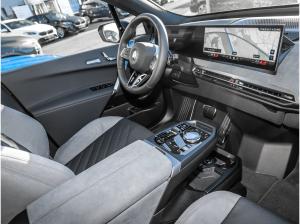 BMW ix iX xDrive45 M Sport SkyLounge DAPro PAPro Aktivlenkung