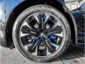 BMW ix iX xDrive45 M Sport SkyLounge DAPro PAPro Aktivlenkung