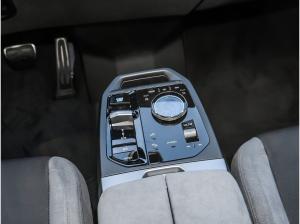 BMW ix iX xDrive45 M Sport SkyLounge DAPro PAPro Aktivlenkung