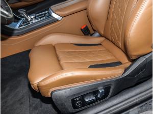 BMW M8 Competition Coupe xDrive Leas. ab 1199€ ohne Anz. LC Prof. HuD Laser DA Prof. PA+ DAB