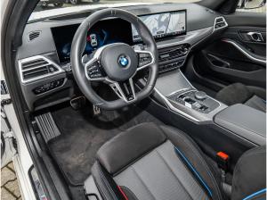 BMW 330 330d xDrive Touring M Sport Pano ACC PA+ HiFi LED DAB