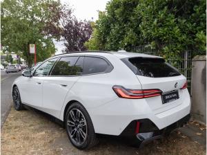 BMW 520 520d M Sport HUD PANO ACC AHK 360°KAM RFK NAVI
