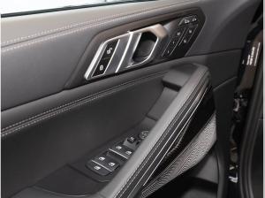 BMW X6 xDrive40d M Paket + B/W + Pano + DA Prof