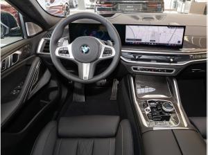 BMW X6 xDrive40d M Paket + B/W + Pano + DA Prof