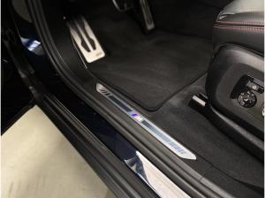 BMW XM Red Label AHK DA Prof B&W 22'' Massage
