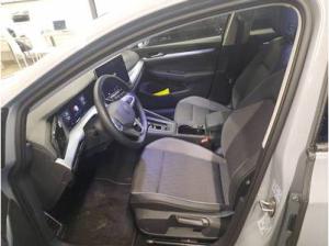 Volkswagen Golf VIII Lim. GOAL 1.5 eTSI 110kW DSG - SHZ AHK Rear View Navi Matrix-LED ACC LM PDC MFL GJR