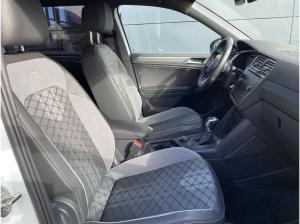 Volkswagen Tiguan Allspace 2.0 TSI DSG 4Motion R-Line ACC AHK NAVI MATRIX