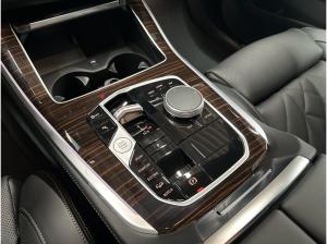BMW X5 xDrive30d M Sportpaket AHK  HiFi DAB LED Shz