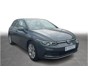 Volkswagen Golf VIII 1.5 eTSI DSG Style Pano Navi LED SHZ