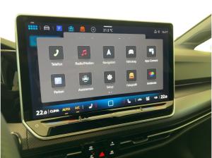 Volkswagen Golf VIII 1.5 eTSI DSG R-Line Navi LED ACC SHZ