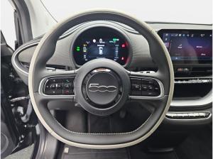 Fiat 500e ELEKTRO 42 KWH WINTERRÄDER BY BOCELLI NAVI KLIMA LED JBL APPLE/ANDROID LM17
