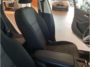 BMW 220 i Active Tourer DAB LED Komfortzg. AHK Shz