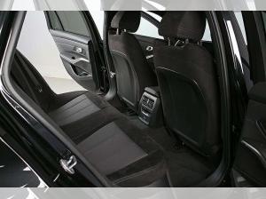 BMW 330 i xDr. AT M Sportpaket AHK ACC Park+ HuD HiFi