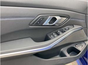 BMW 330 eA Tour M-Sport 19'' Pano AHK HUD adLED ACC PA+ Hi