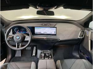 BMW ix xDrive45 M Sportpaket Glasdach Sky Lounge, Aktive