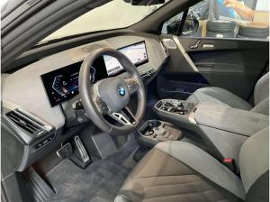 BMW ix xDrive45 M Sportpaket Glasdach Sky Lounge, Aktive