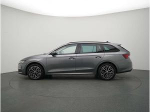 Skoda Octavia Selection DSG HUD NAVI VIRT SHZ LED PDC