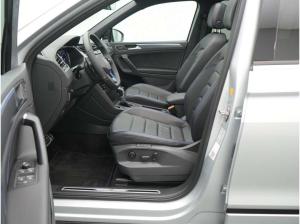 Volkswagen Tiguan R PANO MATRIX AHK ACC LEDER H/K DCC HU