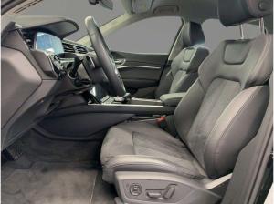 Audi Q8 e-tron Q8 S line e-tron 55 quattro virtual LED