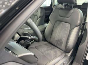 Audi Q8 e-tron Q8 S line e-tron 55 quattro virtual LED