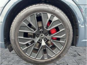 Audi Q8 e-tron 55 QU S-LINE MATRIX+NAV+HuD+AIR+PDC+21