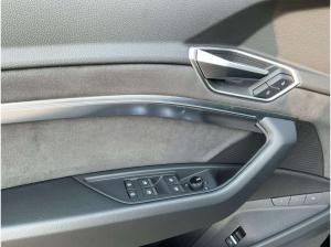 Audi Q8 e-tron QU MATRIX+NAVI+HuD+AIR+GRA