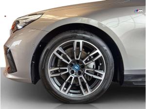 BMW i5 eDrive40 Lim M Sportpaket LED ParkAs+ DrivAs